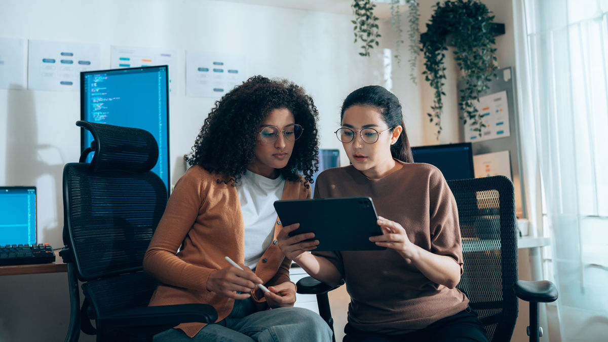 Clinicians enhancing patient care with AI