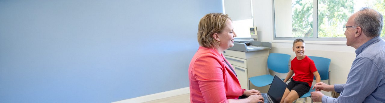 Genetics doctor meeting with patient