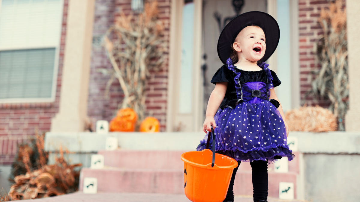 young girl in a halloween costume