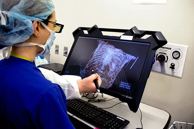 Somos pioneros en la tecnología de imagenología virtual tridimensional en el quirófano
